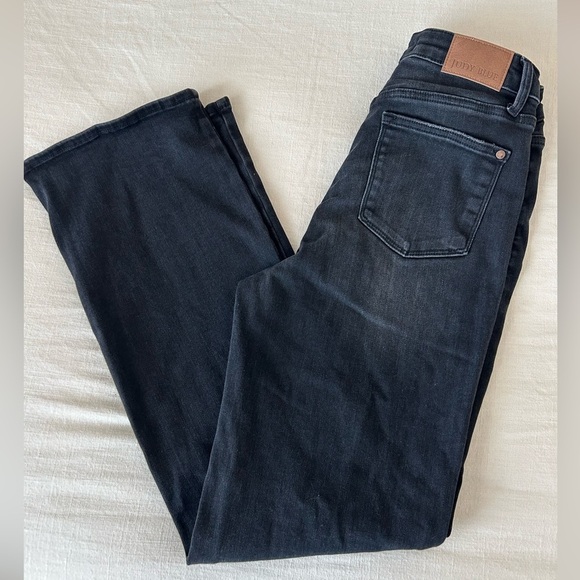 Judy Blue Denim - Judy Blue Black Straight Fit Jeans Size 9 / 29